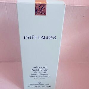 estée lauder advanced night repair
brand new in box
never used 
3.4 oz